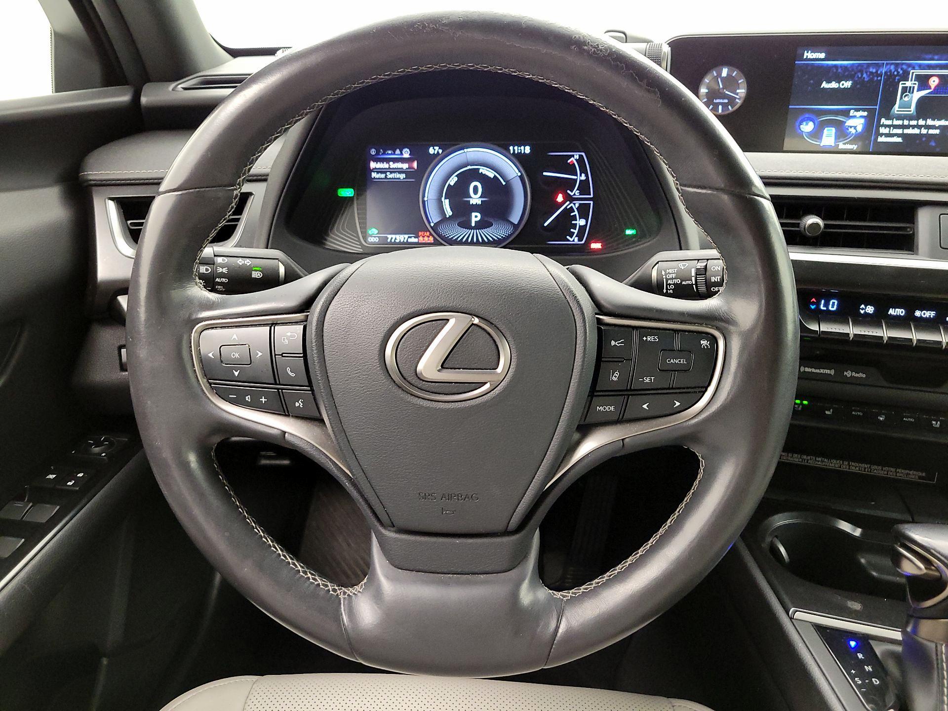 Thumbnail: 2020 Lexus UX - 10