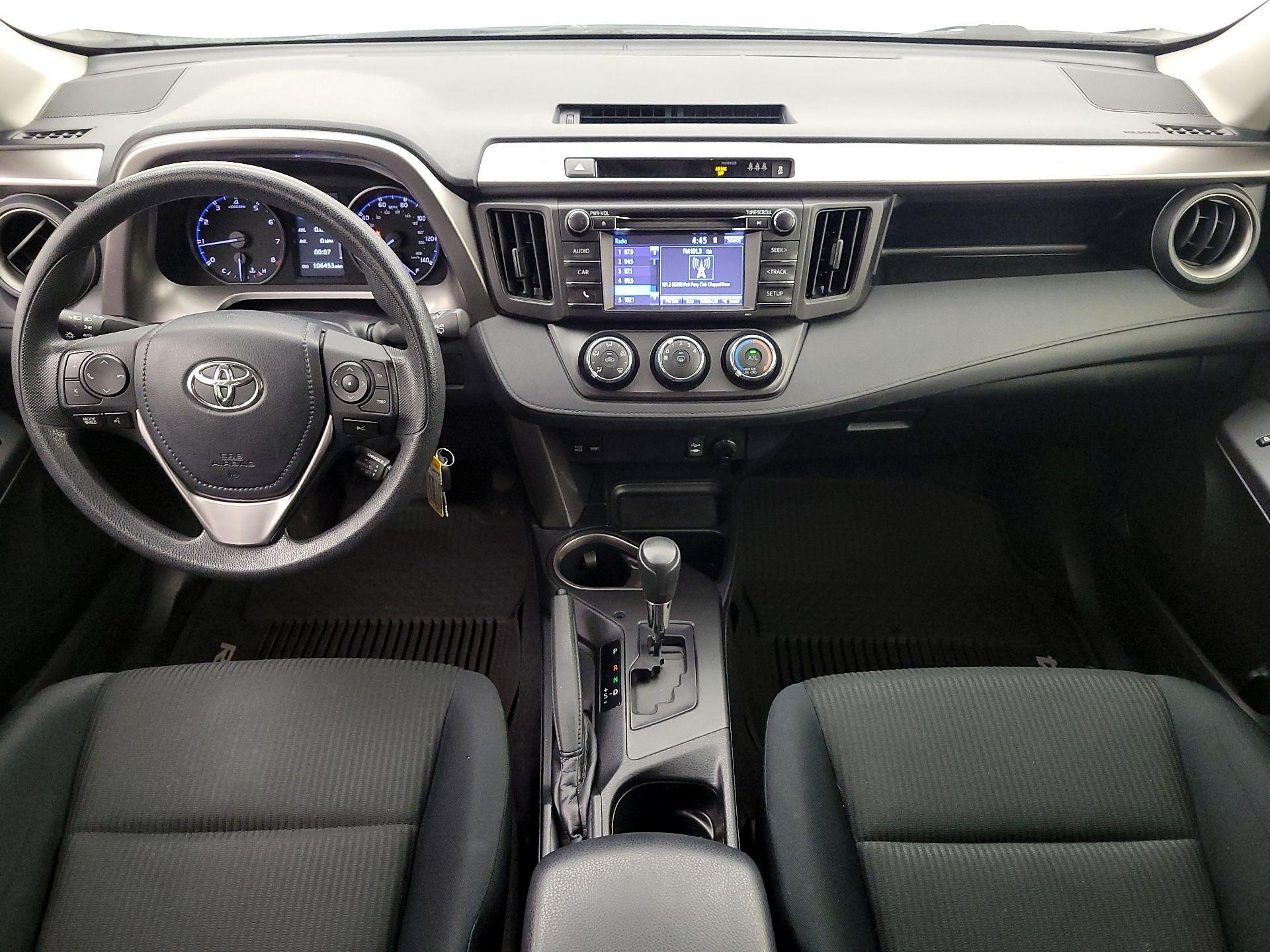 Thumbnail: 2018 Toyota RAV4 - 9