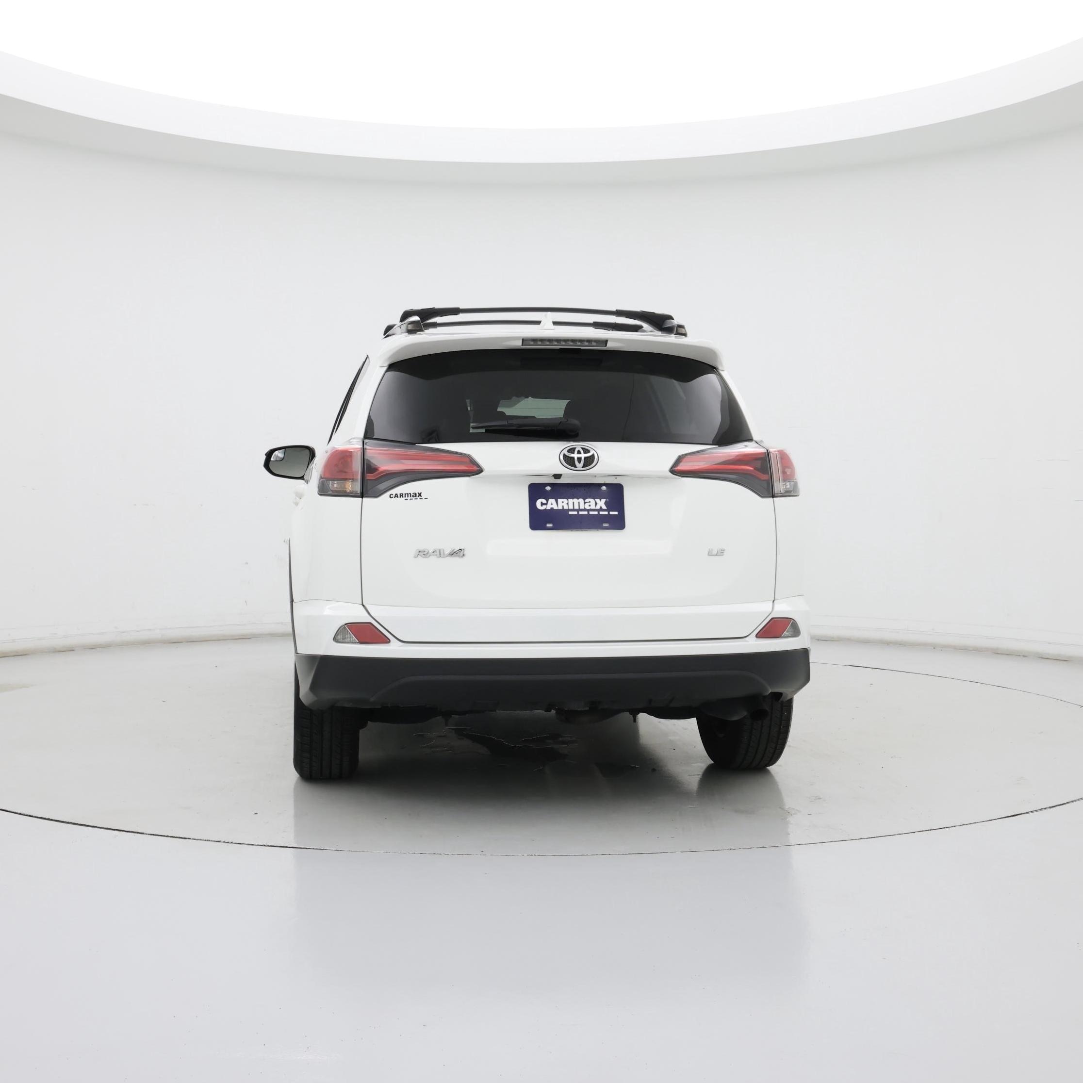 Thumbnail: 2018 Toyota RAV4 - 6