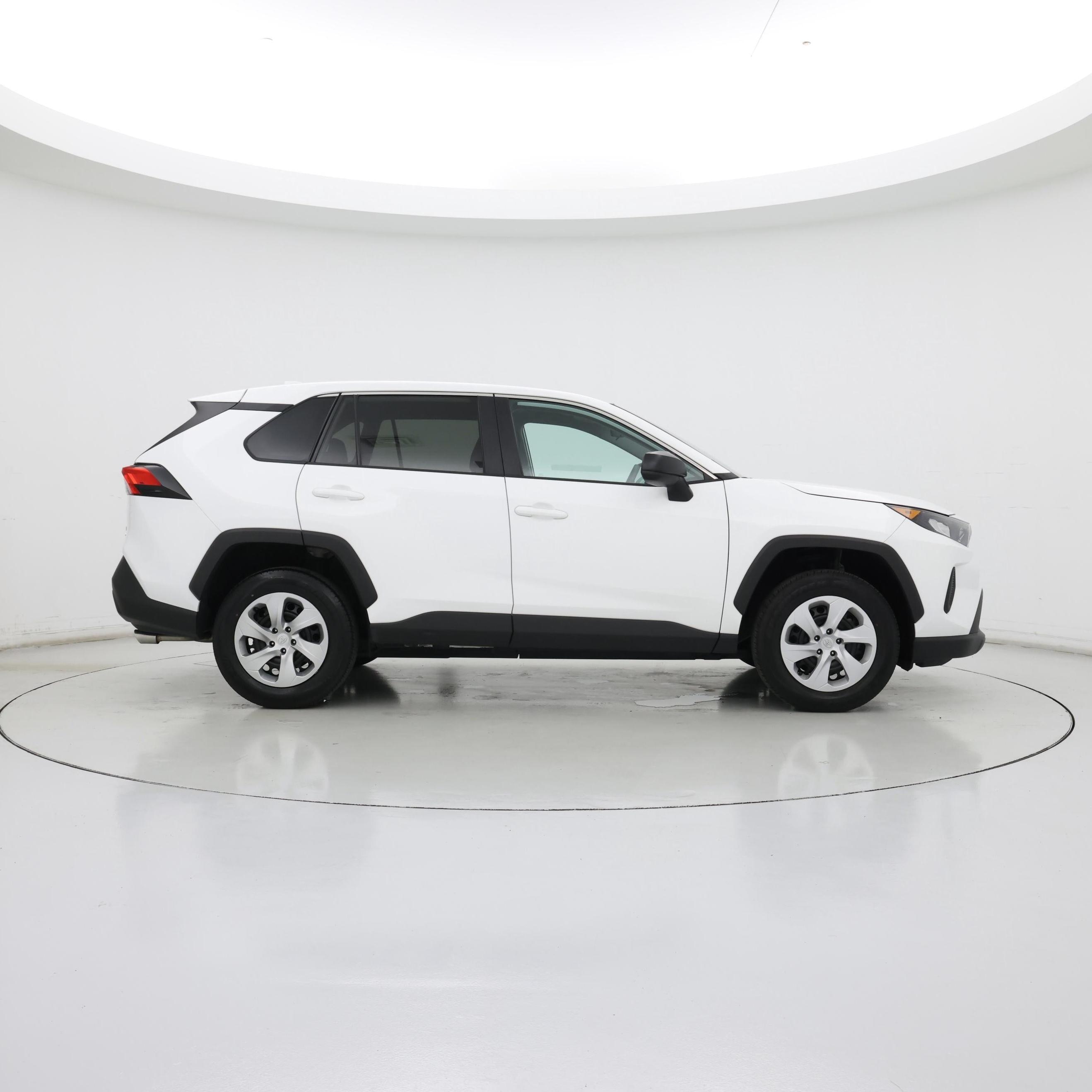 Thumbnail: 2022 Toyota RAV4 - 7