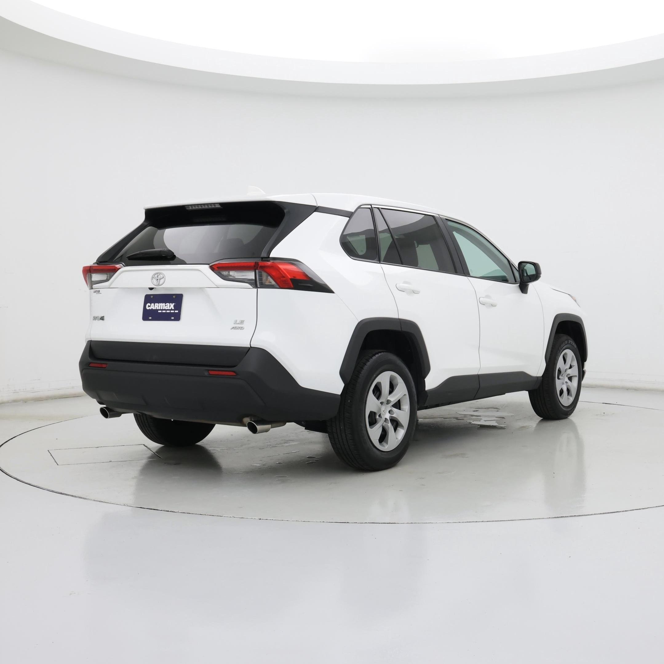 Thumbnail: 2022 Toyota RAV4 - 8