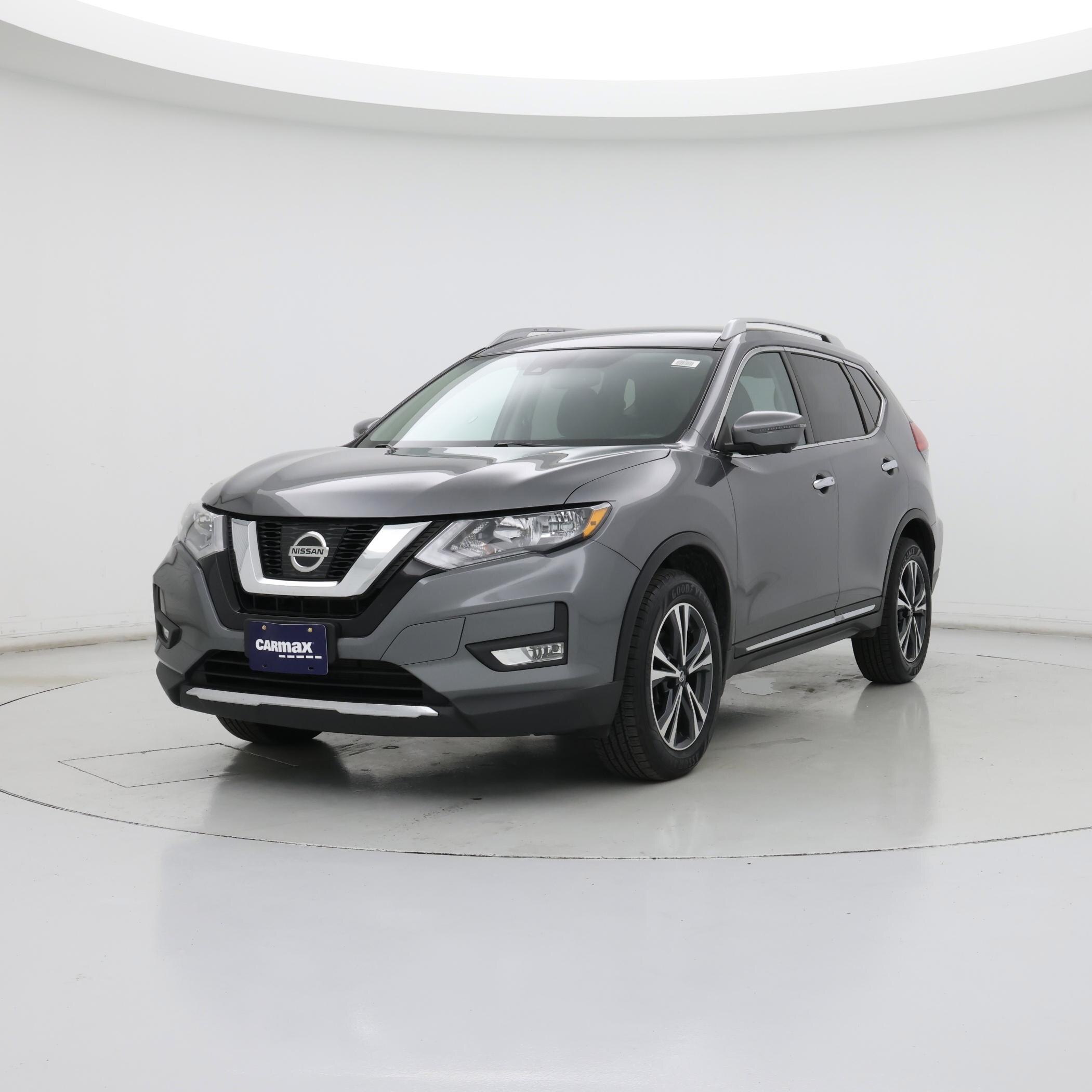 Thumbnail: 2017 Nissan Rogue - 4