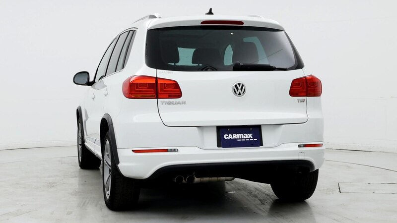 2017 Volkswagen Tiguan Sport 6