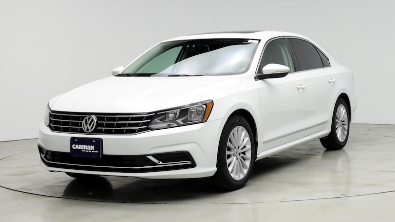 2016 Volkswagen Passat SE 4