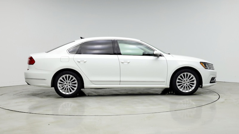 2016 Volkswagen Passat SE 7