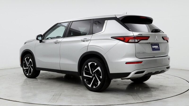 2022 Mitsubishi Outlander SE 2