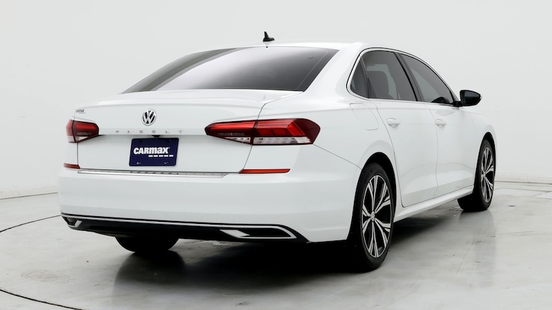 2022 Volkswagen Passat SE 8