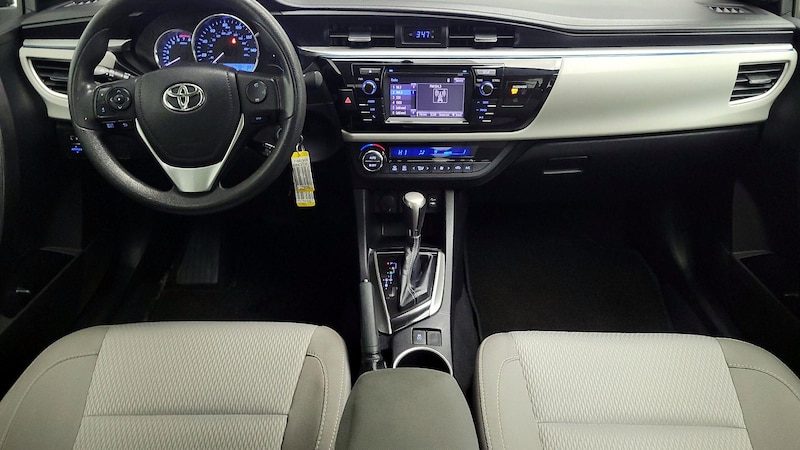 2015 Toyota Corolla LE 9