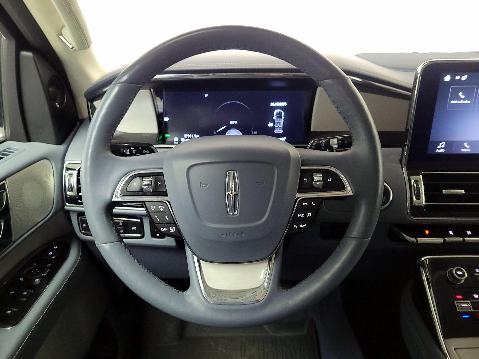 Thumbnail: 2019 Lincoln Navigator - 10