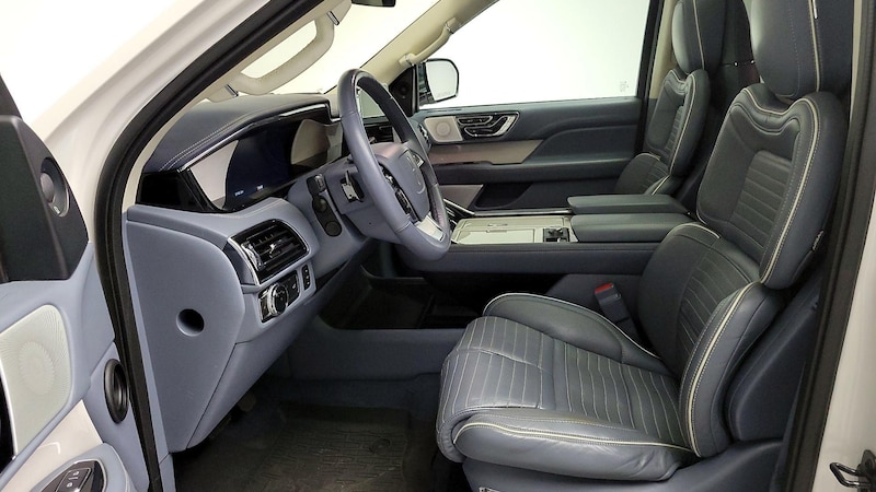 2019 Lincoln Navigator Black Label 11