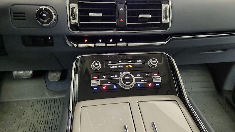 2019 Lincoln Navigator Black Label 18
