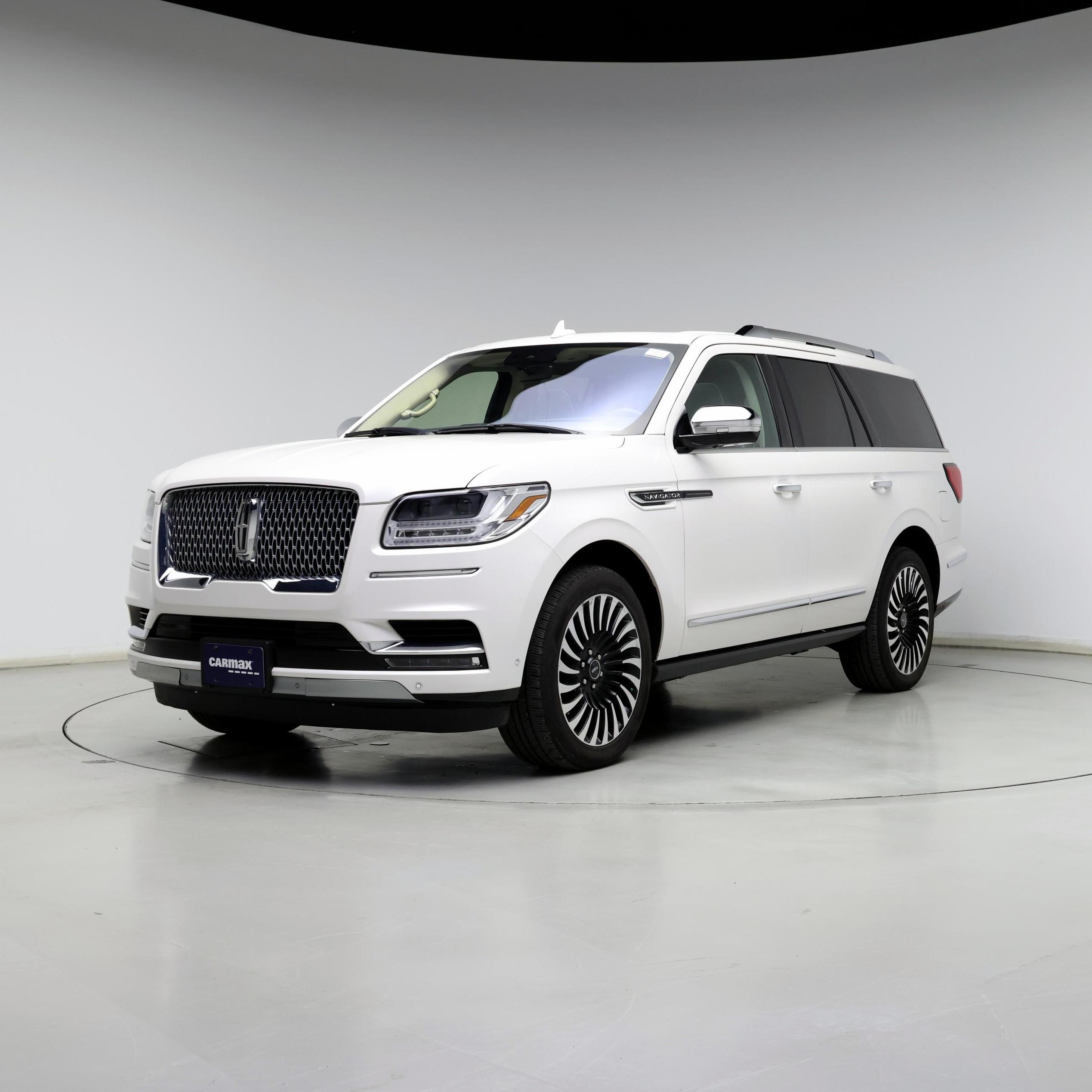 Thumbnail: 2019 Lincoln Navigator - 4
