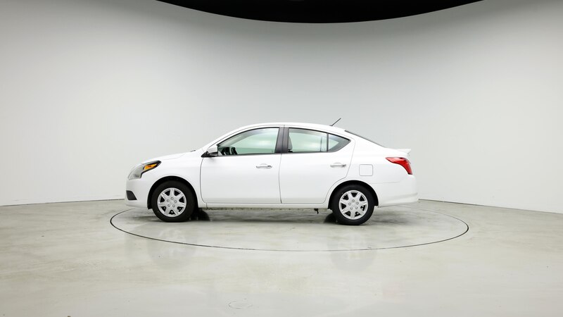 2019 Nissan Versa SV 3