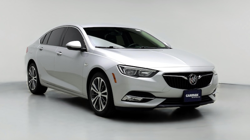 2018 Buick Regal Essence Hero Image