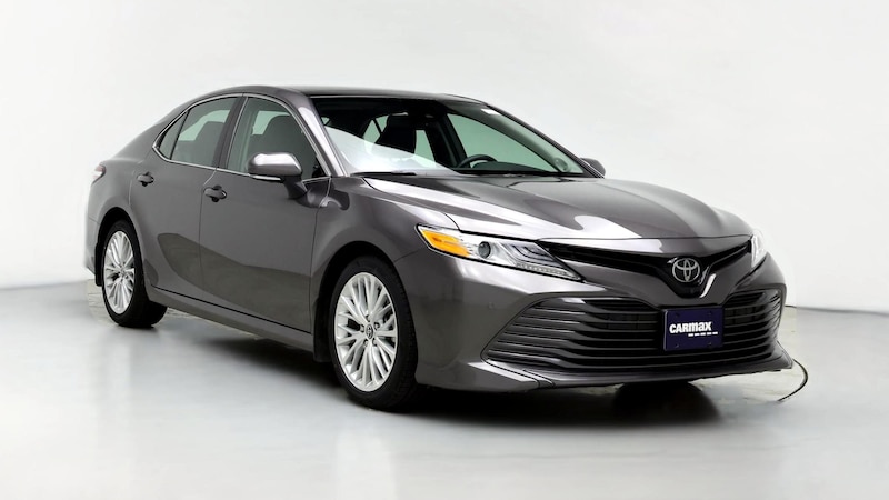 2019 Toyota Camry XLE Hero Image