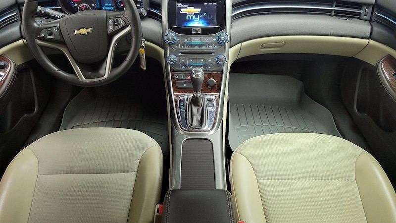 2013 Chevrolet Malibu LT 9