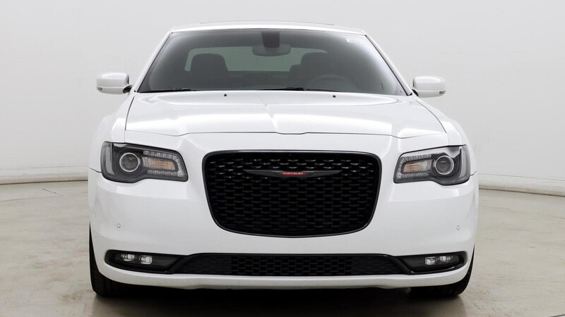 2023 Chrysler 300 S 5