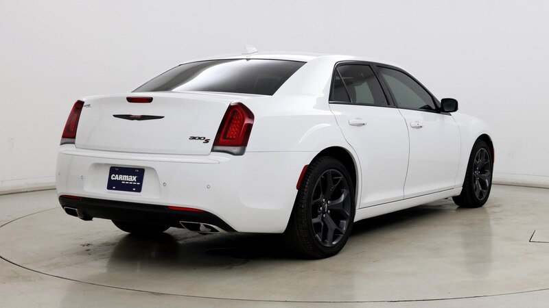 2023 Chrysler 300 S 8