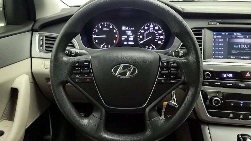 2017 Hyundai Sonata SE 10