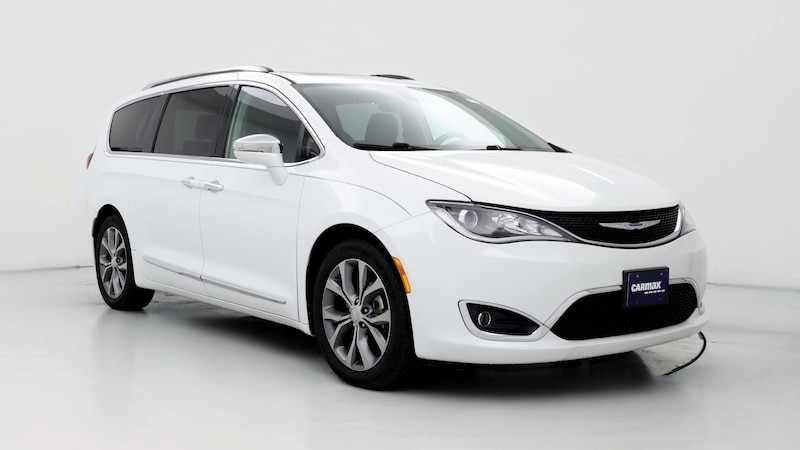 2018 Chrysler Pacifica Limited Hero Image