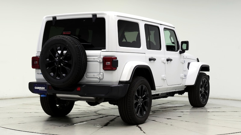 2024 Jeep Wrangler Sahara 8