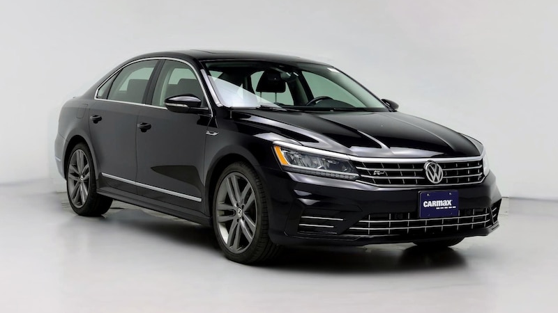 2019 Volkswagen Passat R-Line Hero Image