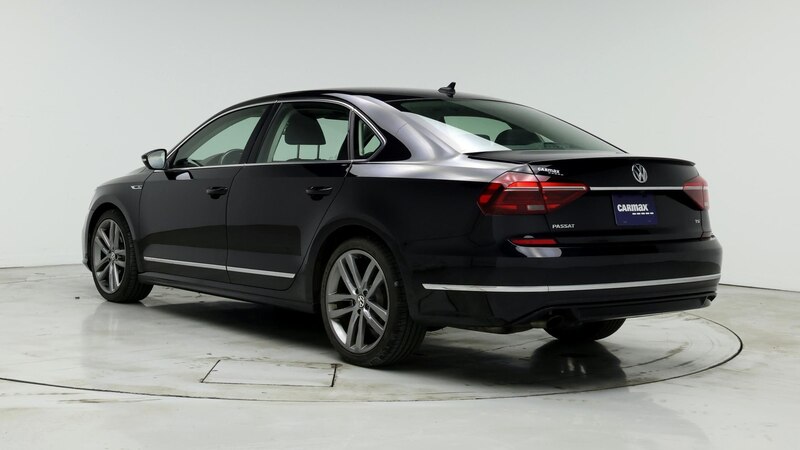 2019 Volkswagen Passat R-Line 2