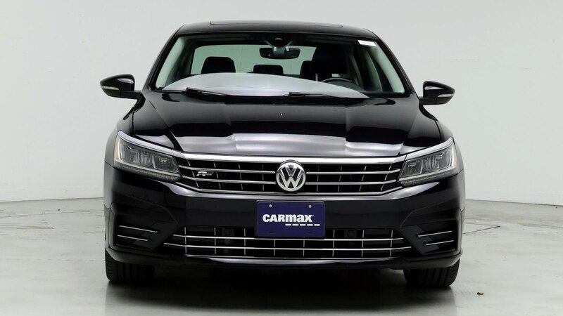 2019 Volkswagen Passat R-Line 5