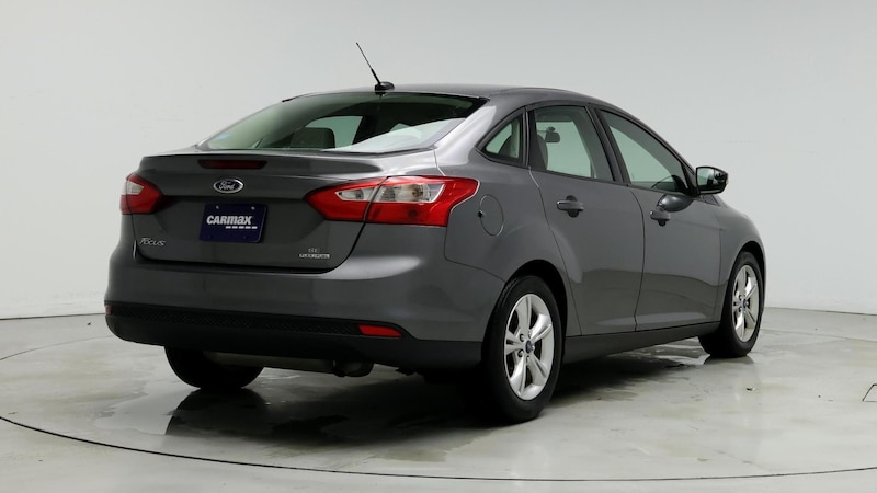 2014 Ford Focus SE 8