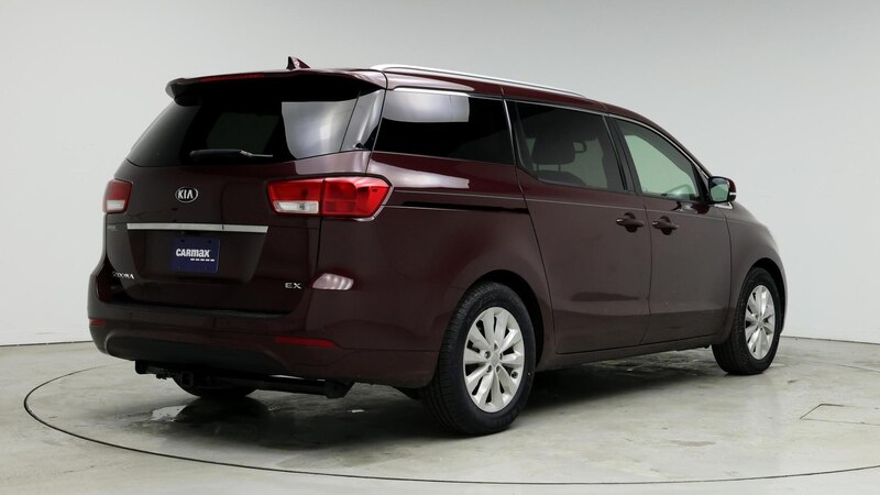 2017 Kia Sedona EX 8