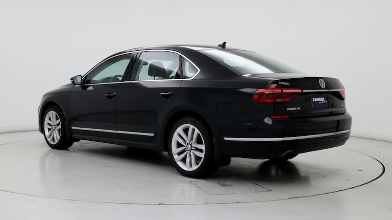 2017 Volkswagen Passat SE 2