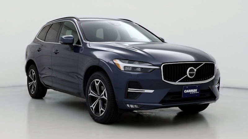 2022 Volvo XC60 B5 Momentum Hero Image