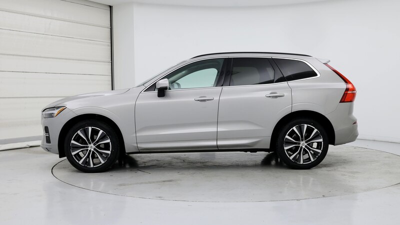 2022 Volvo XC60 B5 Momentum 3