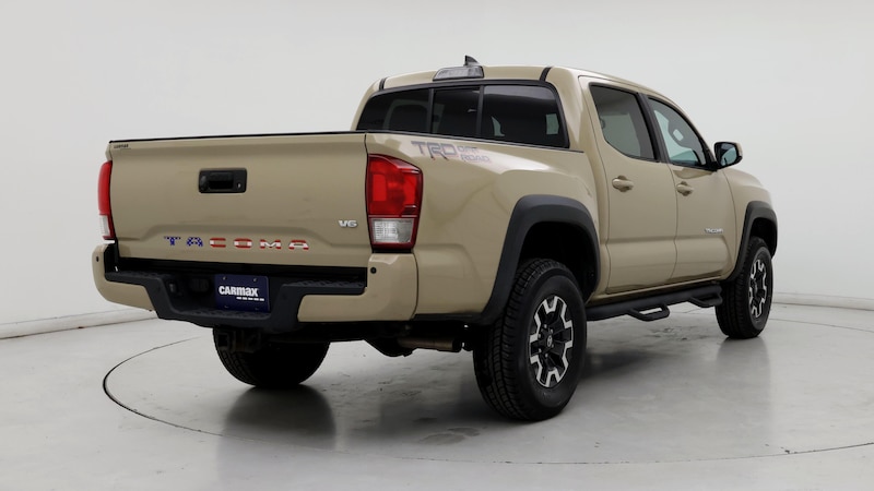 2016 Toyota Tacoma TRD Off-Road 8