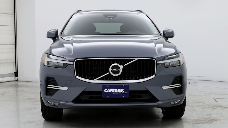 2022 Volvo XC60 B5 Momentum 5