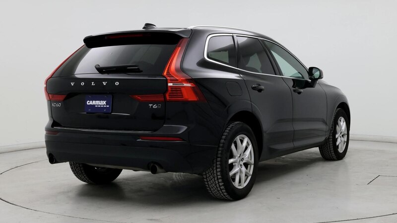 2021 Volvo XC60 T6 Momentum 8