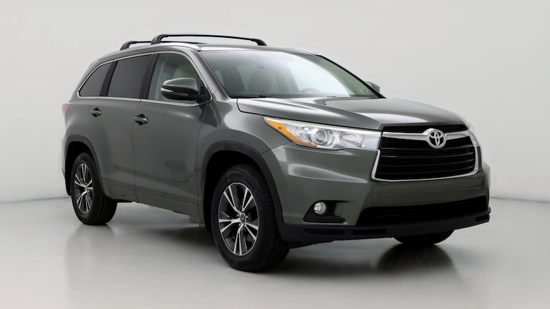 2016 Toyota Highlander XLE Hero Image