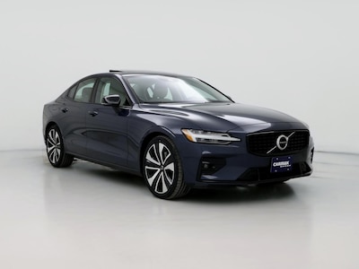 2022 Volvo S60 B5 Momentum -
                East Meadow, NY