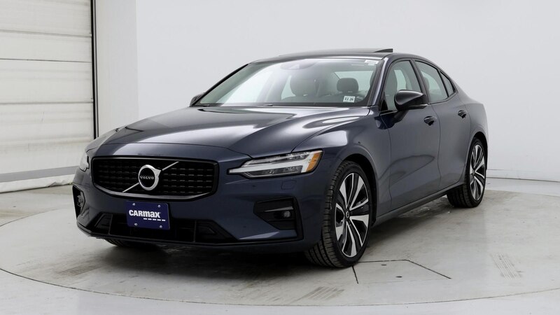 2022 Volvo S60 B5 Momentum 4