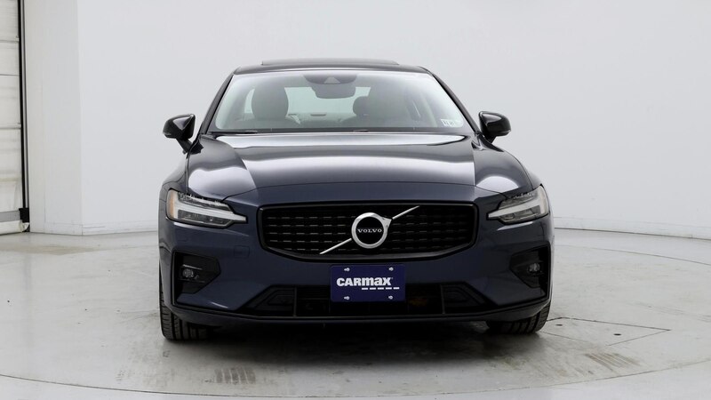 2022 Volvo S60 B5 Momentum 5