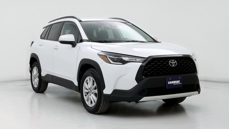 2022 Toyota Corolla Cross LE Hero Image