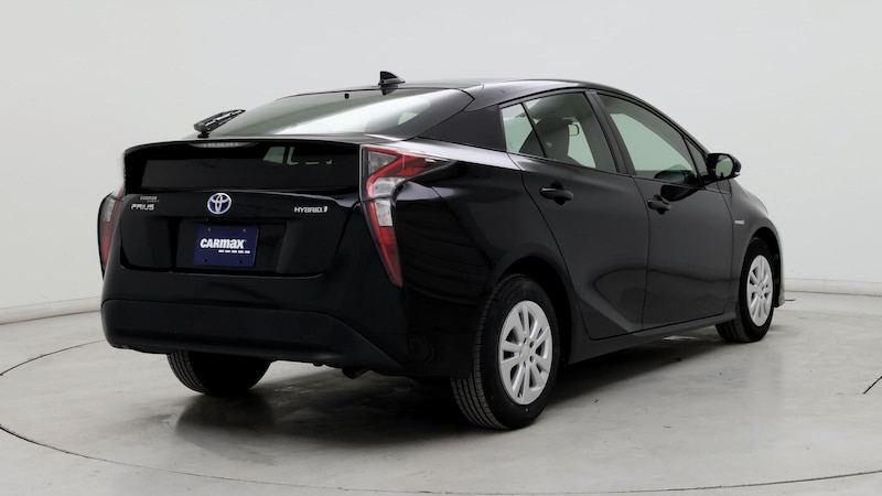 2016 Toyota Prius Three 8