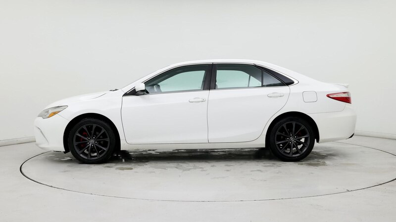 2017 Toyota Camry XSE 3