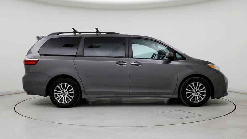 2019 Toyota Sienna XLE 7