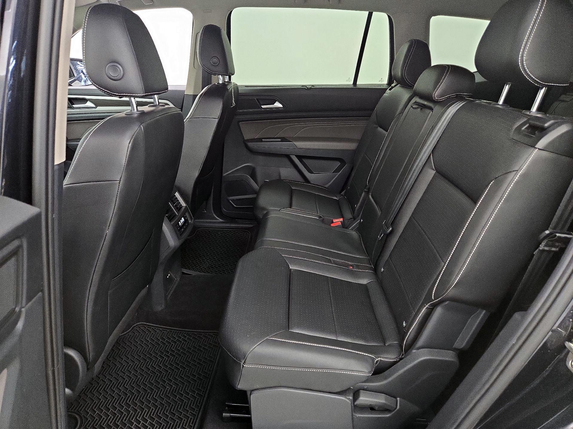 Thumbnail: 2021 Volkswagen Atlas - 18