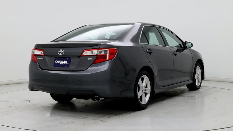 2014 Toyota Camry SE 8