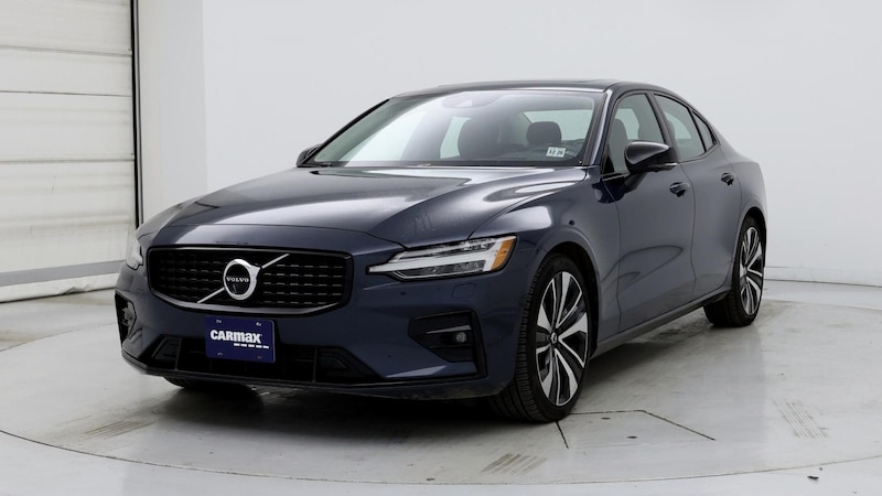 2022 Volvo S60 B5 Momentum 4