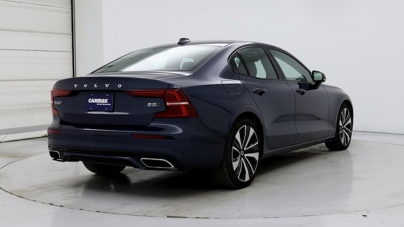 2022 Volvo S60 B5 Momentum 8