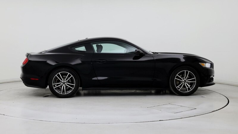 2017 Ford Mustang  7