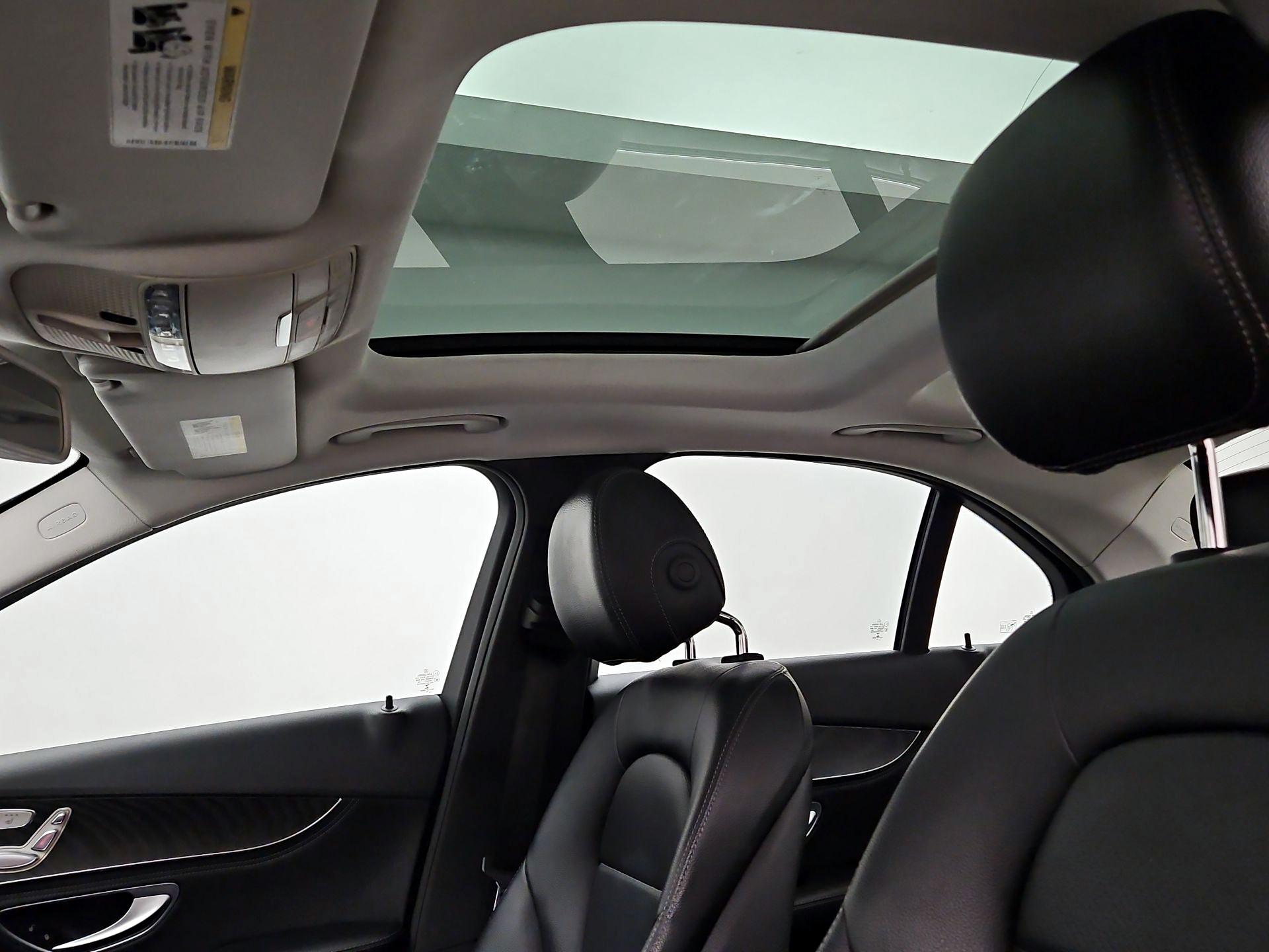 Thumbnail: 2015 Mercedes-Benz C-Class - 19